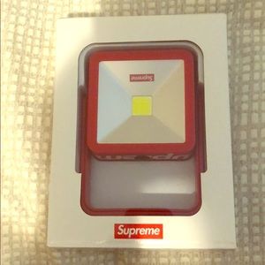 Supreme Magnetic Kickstand Light in Red